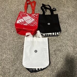 Lululemon shopping totes